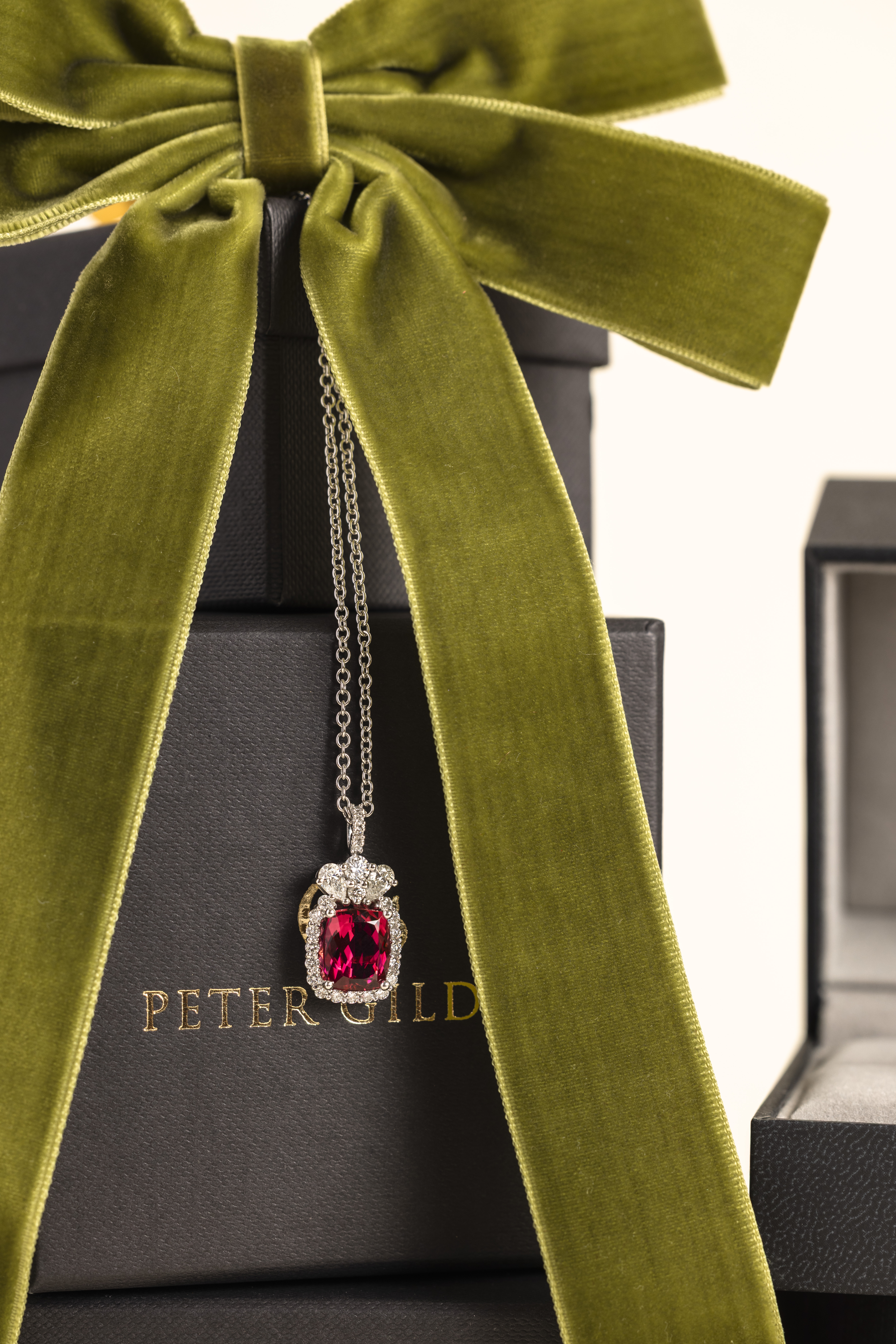 RebeccaAnn–PeterGilder–Product(Christmas)-3